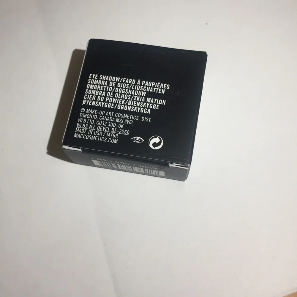 Mac eyeshadow